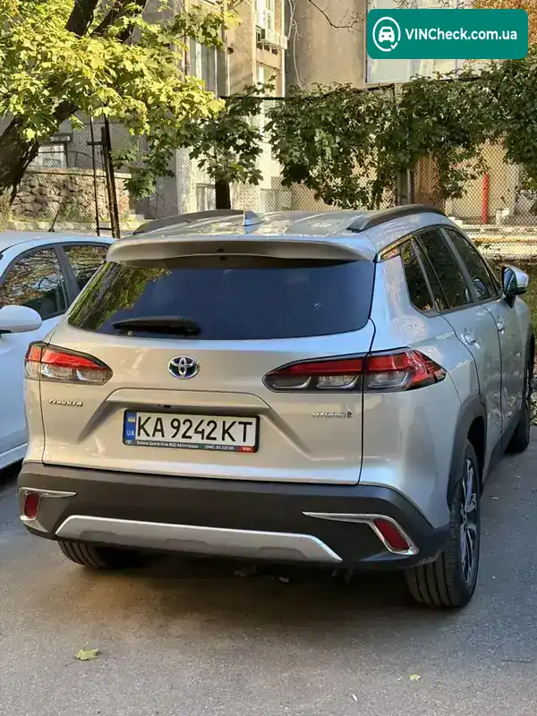 Toyota Corolla Cross 2023, фото з оголошення 2 з 7, VIN JTNABACBX0J013054