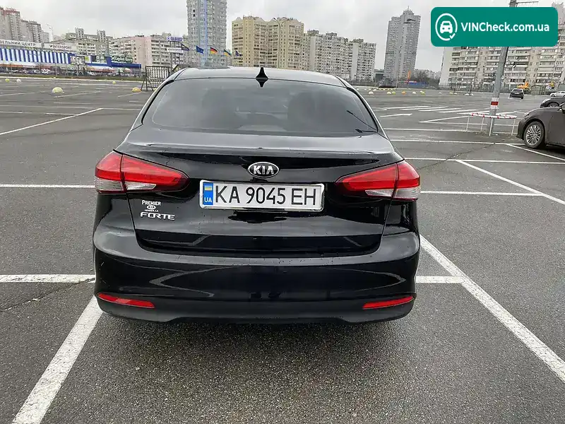 Kia Forte 2017, фото з оголошення 2 з 20, VIN 3KPFK4A74JE218619