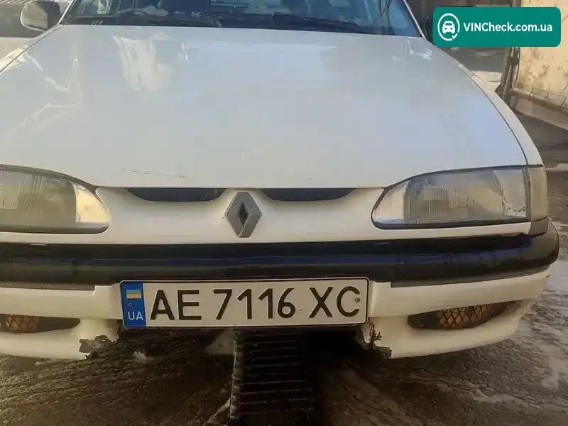 Renault 19 1995, фото з оголошення 2 з 10, VIN VF1B53A0513142095