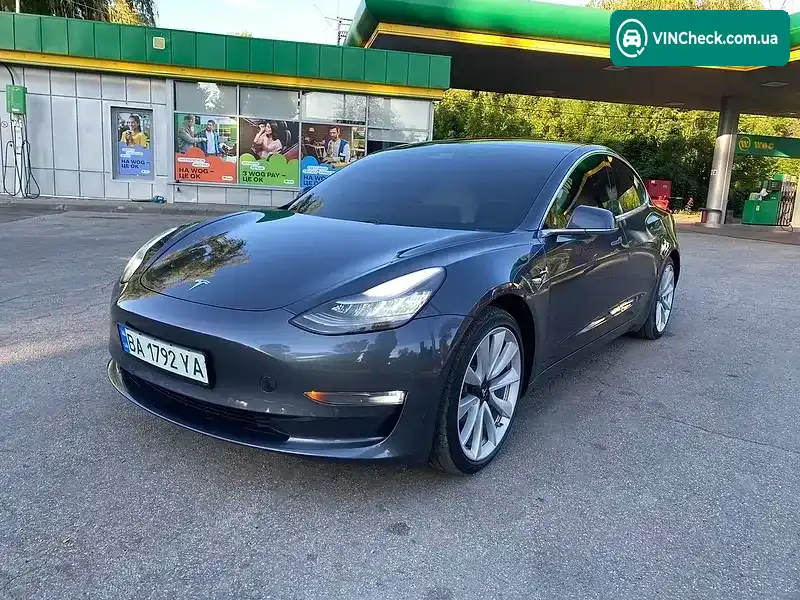 Tesla Model 3 2018, фото з оголошення 1 з 20, VIN 5YJ3E1EB9JF135740