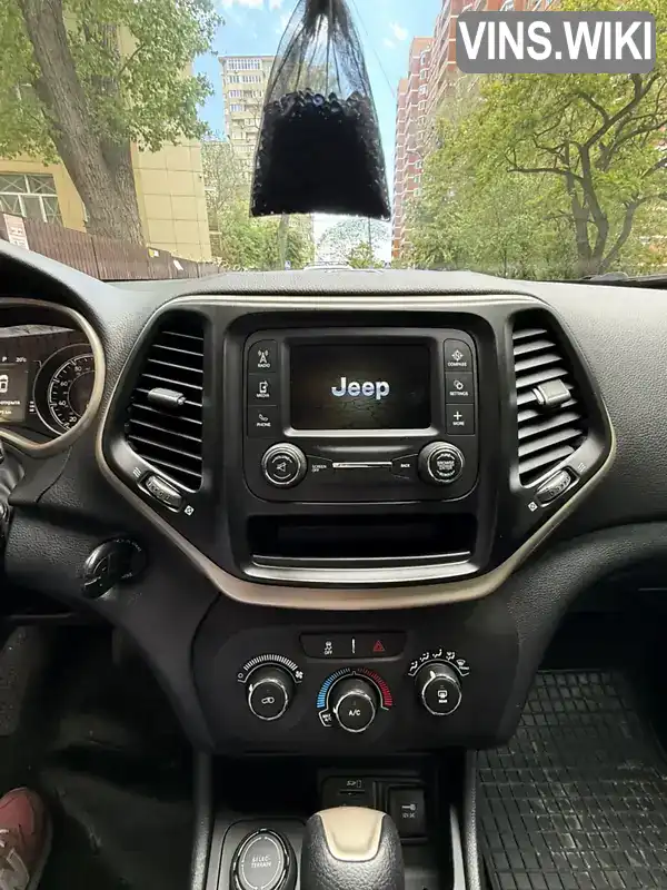 Jeep Cherokee 2016, фото з оголошення 2 з 18, VIN 1C4PJMAB7GW352275