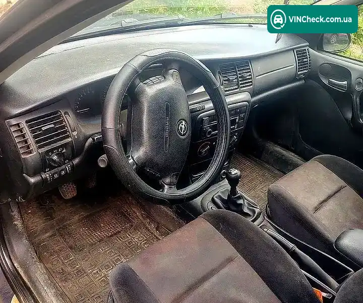 Opel Vectra 1999, фото з оголошення 2 з 6, VIN W0L0JBF35X7095672