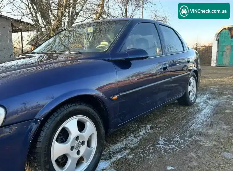 Opel Vectra 1998, фото з оголошення 2 з 12, VIN W0L0JBF19W1177892