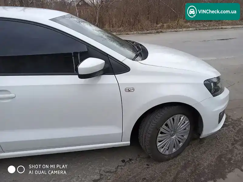 Volkswagen Polo 2016, фото з оголошення 2 з 10, VIN XW8ZZZ61ZHG004457
