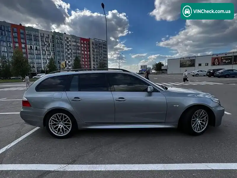 BMW 5 Series 2005, фото з оголошення 2 з 17, VIN WBANJ71020B510345