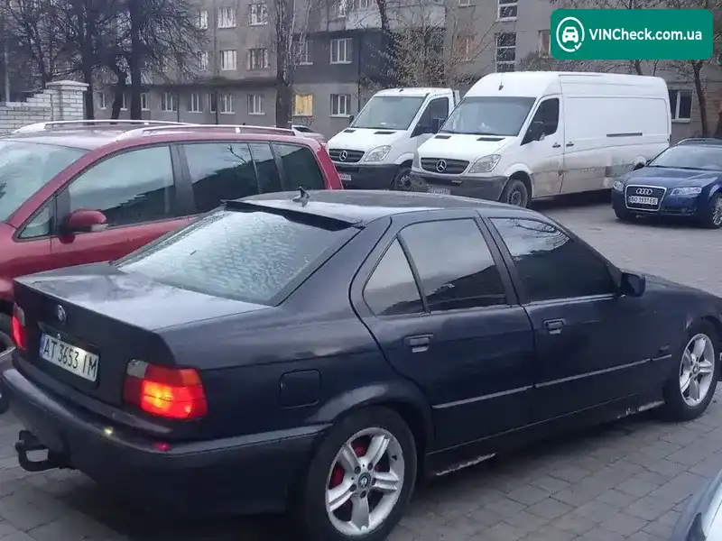 BMW 3 Series 1996, фото з оголошення 2 з 12, VIN WBAAG0106C8537649
