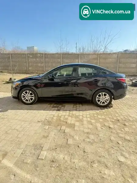 Toyota Yaris 2015, фото з оголошення 2 з 13, VIN 3MYDLBZV7GY122472