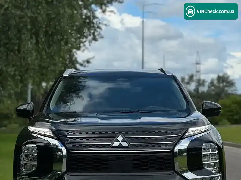Mitsubishi Outlander 2024, фото з оголошення 2 з 13, VIN JMBXTGM4WRZ000243