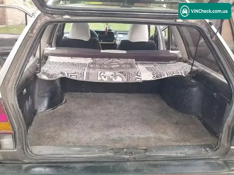 Volkswagen Passat 1986, фото з оголошення 2 з 15, VIN WVWZZZ33ZHE104523