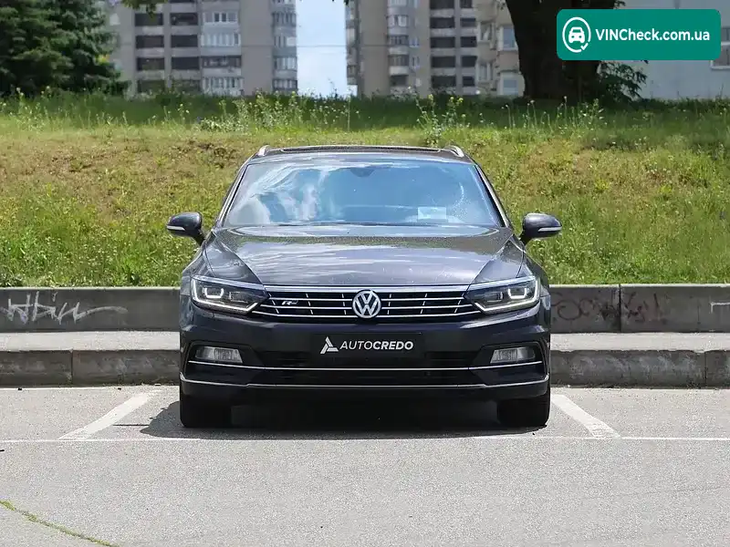 Volkswagen Passat 2019, фото з оголошення 2 з 21, VIN WVWZZZ3CZKE095670