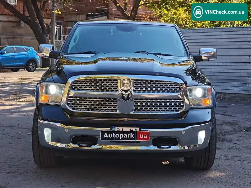 Dodge RAM 1500 2018, фото з оголошення 2 з 20, VIN 1C6RR7NT5KS553265