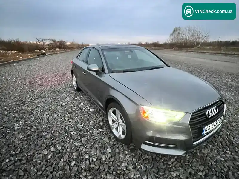 Audi A3 2018, фото з оголошення 2 з 13, VIN WAUB8GFF4J1061866