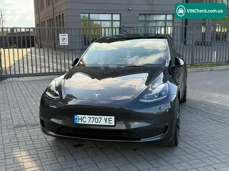 Tesla Model Y 2024, фото з оголошення 2 з 21, VIN 7SAYGDED8RF158878
