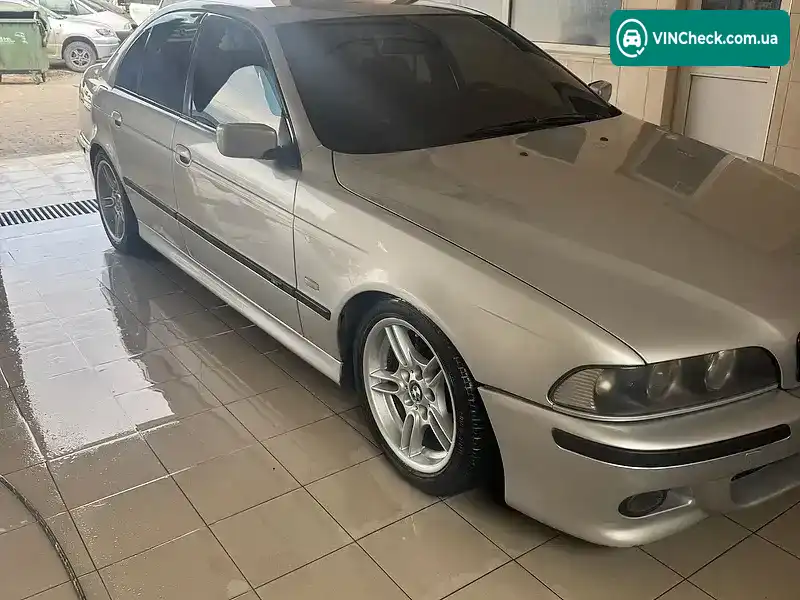 BMW 5 Series 2001, фото з оголошення 1 з 13, VIN WBADL81050GX50620
