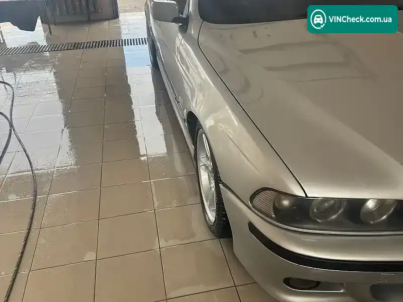 BMW 5 Series 2001, фото з оголошення 2 з 13, VIN WBADL81050GX50620