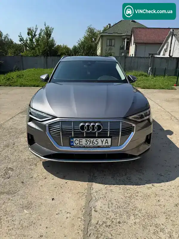 Audi e-tron 2019, фото з оголошення 1 з 16, VIN WAUZZZGE9LB010518