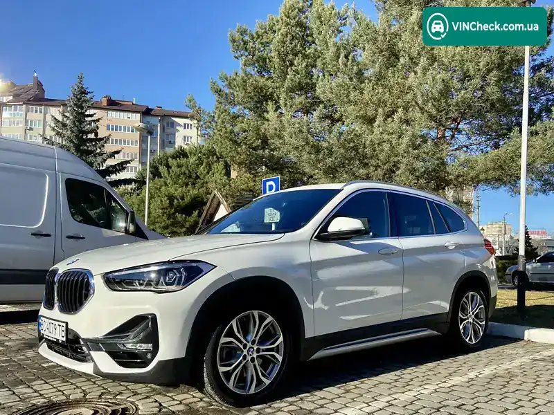 BMW X1 2019, фото з оголошення 2 з 20, VIN WBXHT3C51K3H36245