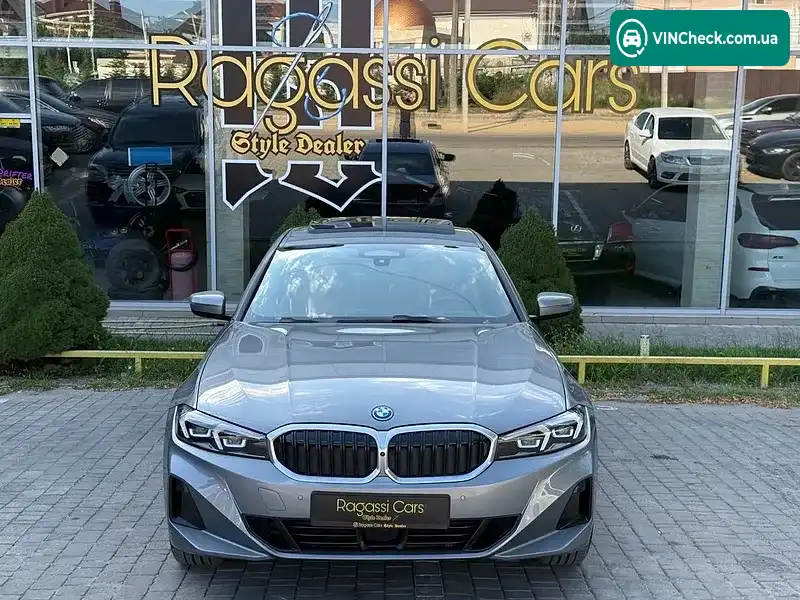 BMW 3 Series 2022, фото з оголошення 2 з 20, VIN 3MW39FF04P8D12364