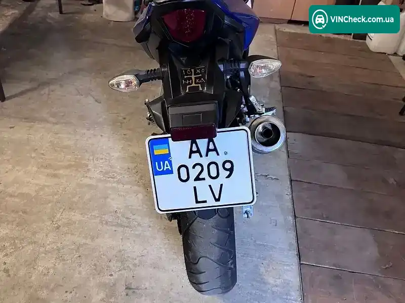 Suzuki Gsx r 250r 1990, фото з оголошення 1 з 3, VIN LC6DN11AZ01101988