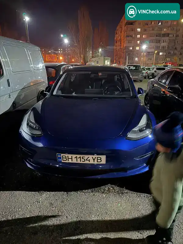 Tesla Model 3 2018, фото з оголошення 1 з 9, VIN 5YJ3E1EAXJF016960