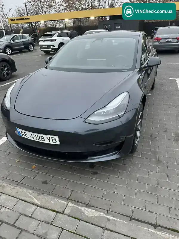 Tesla Model 3 2021, фото з оголошення 1 з 9, VIN 5YJ3E1EAXMF922692