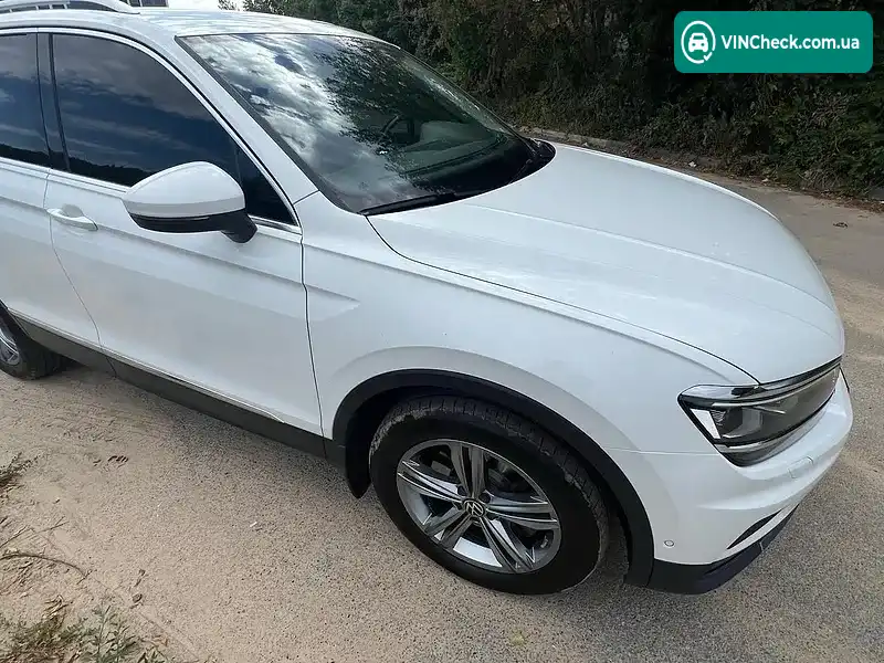 Volkswagen Tiguan 2017, фото з оголошення 2 з 20, VIN WVGZZZ5NZJW818486