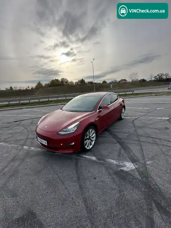 Tesla Model 3 2018, фото з оголошення 1 з 7, VIN 5YJ3E1EAXJF009846