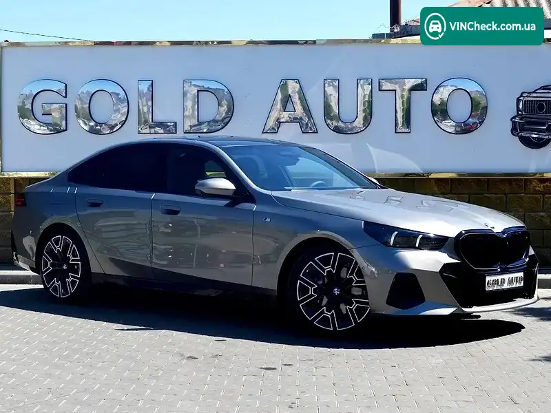 BMW 5 Series 2025, фото з оголошення 2 з 20, VIN WBA31FL070CU09178