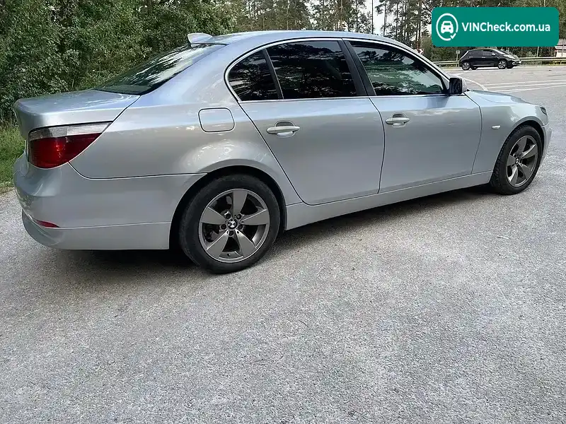 BMW 5 Series 2007, фото з оголошення 2 з 19, VIN WBANM71080CP19381