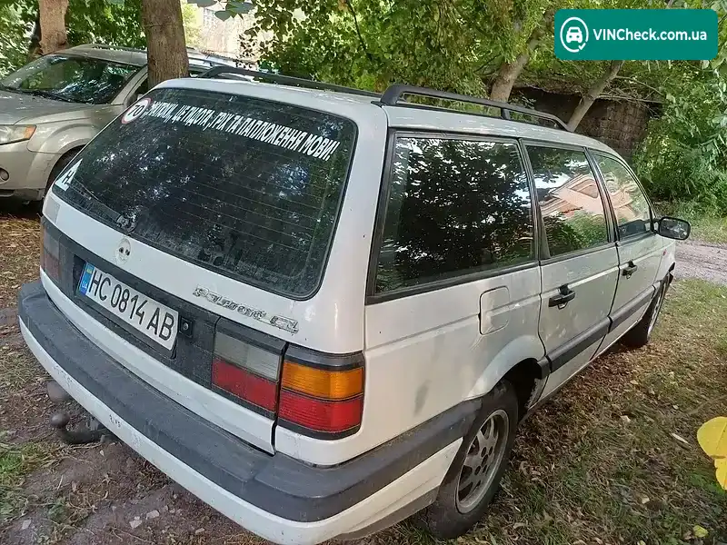 Volkswagen Passat 1989, фото з оголошення 1 з 4, VIN WVWZZZ31ZMB305978