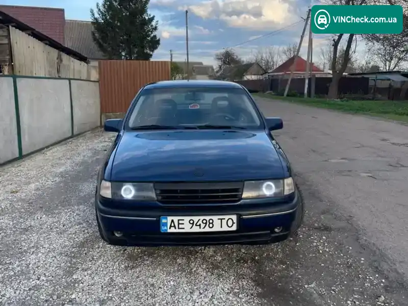 Opel Vectra 1992, фото з оголошення 2 з 14, VIN W0L000087NV251683