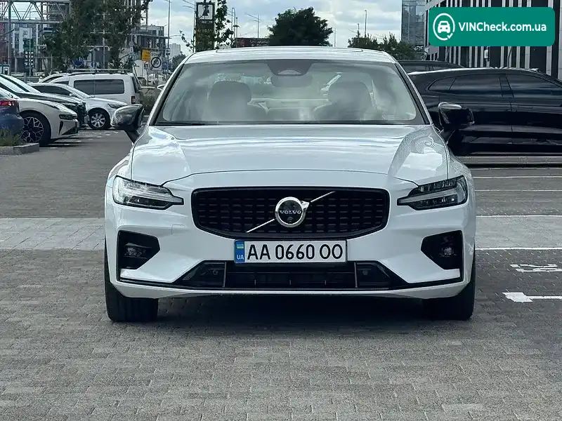 Volvo S60 2023, фото з оголошення 1 з 20, VIN 7JRL12TL5RG308492