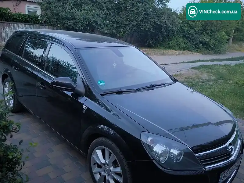 Opel Astra 2010, фото з оголошення 2 з 14, VIN W0L0AHL35B5002094