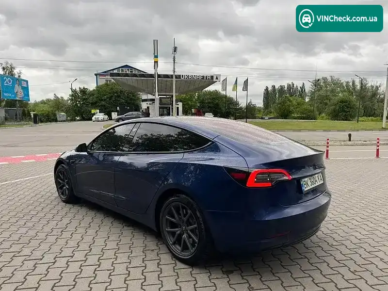 Tesla Model 3 2018, фото з оголошення 2 з 15, VIN 5YJ3E1EA7JF160451