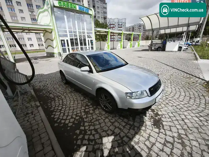Audi A4 2002, фото з оголошення 2 з 8, VIN WAUZZZ8E72A273917