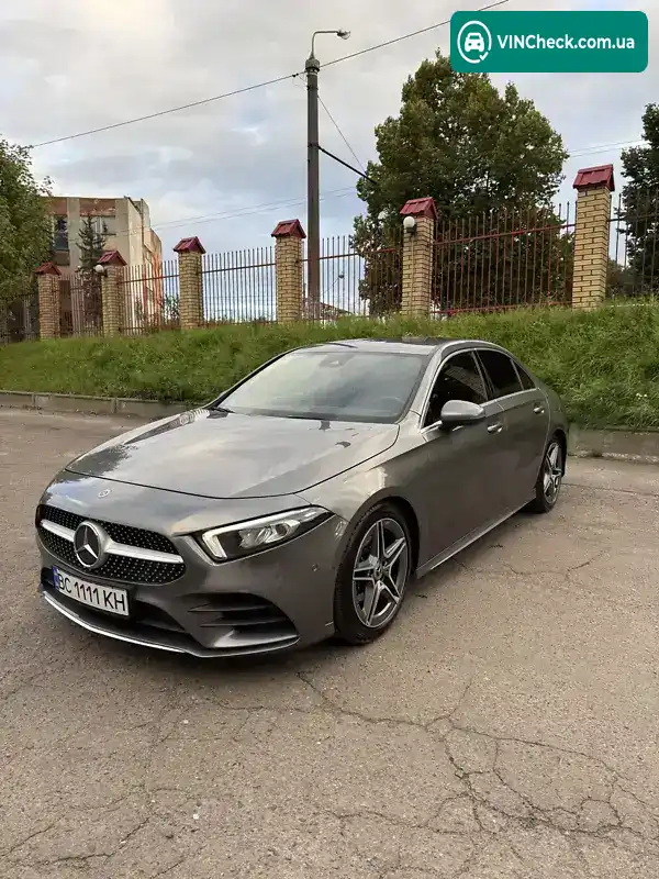 Mercedes-Benz A-Class 2019, фото з оголошення 1 з 21, VIN WDD1771031J112373
