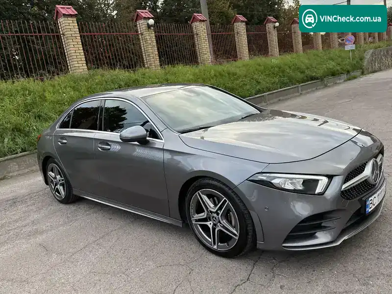 Mercedes-Benz A-Class 2019, фото з оголошення 2 з 21, VIN WDD1771031J112373