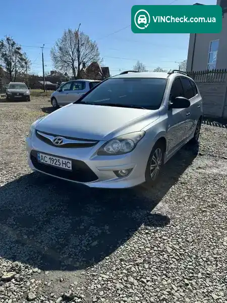 Hyundai i30 2010, фото з оголошення 2 з 21, VIN TMADB81SABJ033641