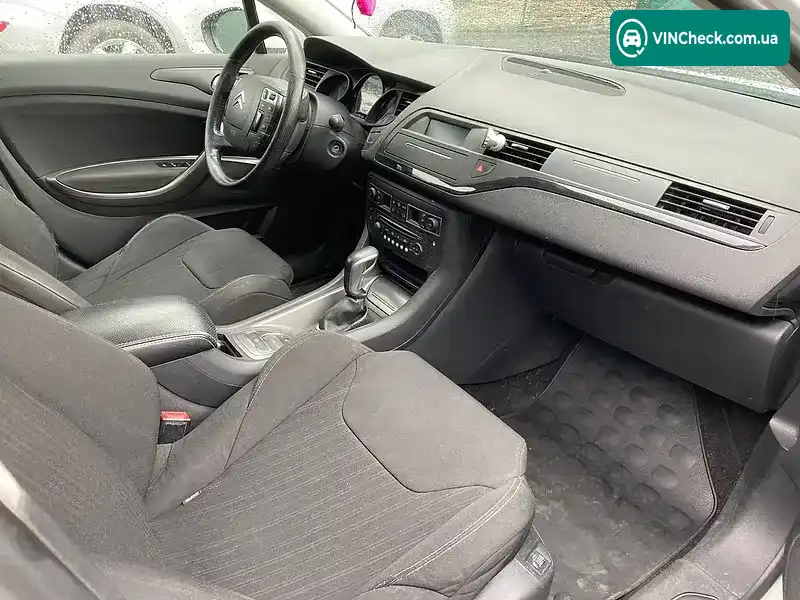 Citroen C5 2010, фото з оголошення 2 з 17, VIN VF7RDRHRJAL552969