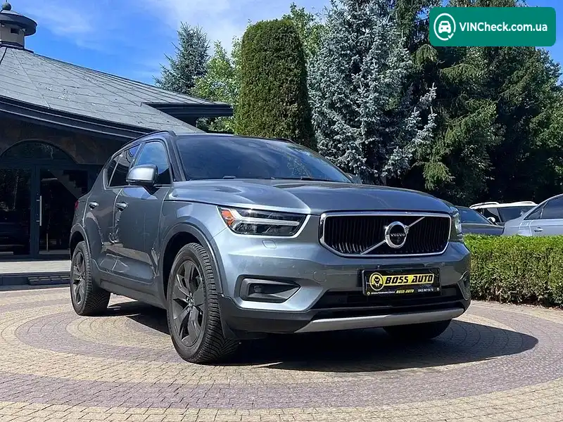 Volvo XC40 2018, фото з оголошення 1 з 20, VIN YV4162XZ2K2008379