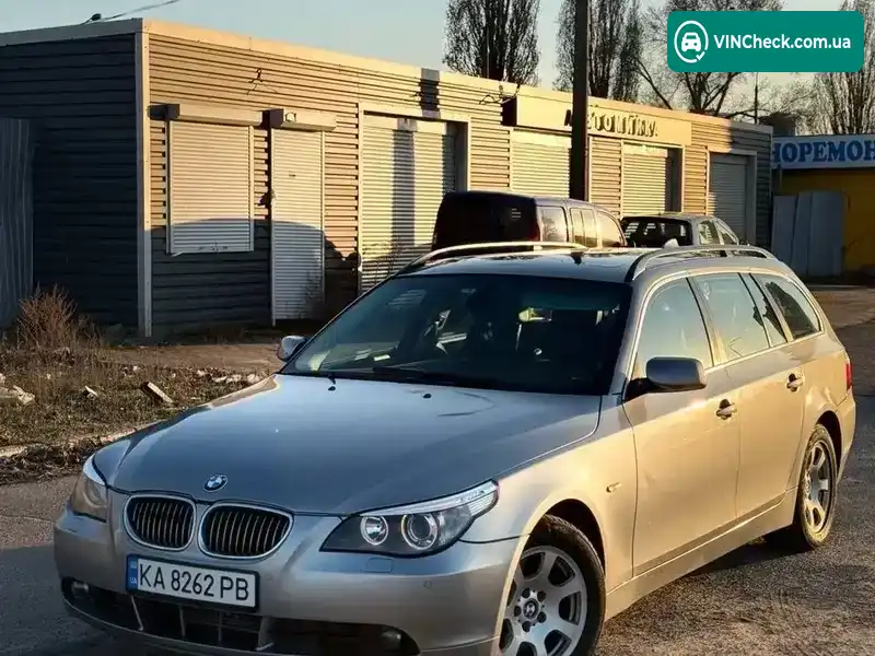 BMW 5 Series 2007, фото з оголошення 2 з 9, VIN WBANL51070CN09023