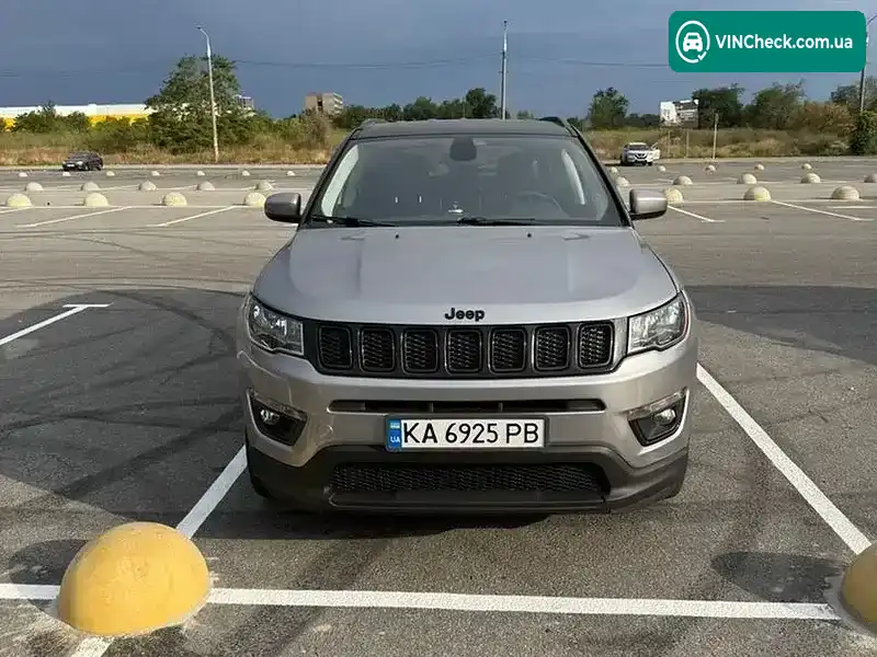 Jeep Compass 2018, фото з оголошення 1 з 9, VIN 3C4NJDBB5JT432614