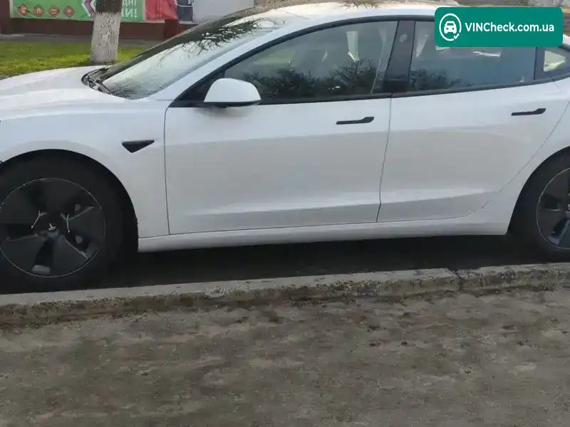 Tesla Model 3 2021, фото з оголошення 2 з 14, VIN 5YJ3E1EA6MF016071