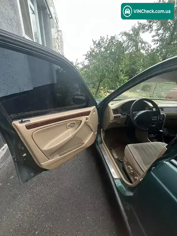 Rover 400 1999, фото з оголошення 2 з 13, VIN SARRTSWZSXD406818