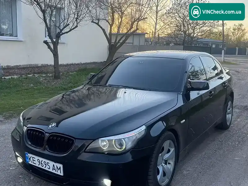 BMW 5 Series 2004, фото з оголошення 2 з 20, VIN WBANA51080B043422