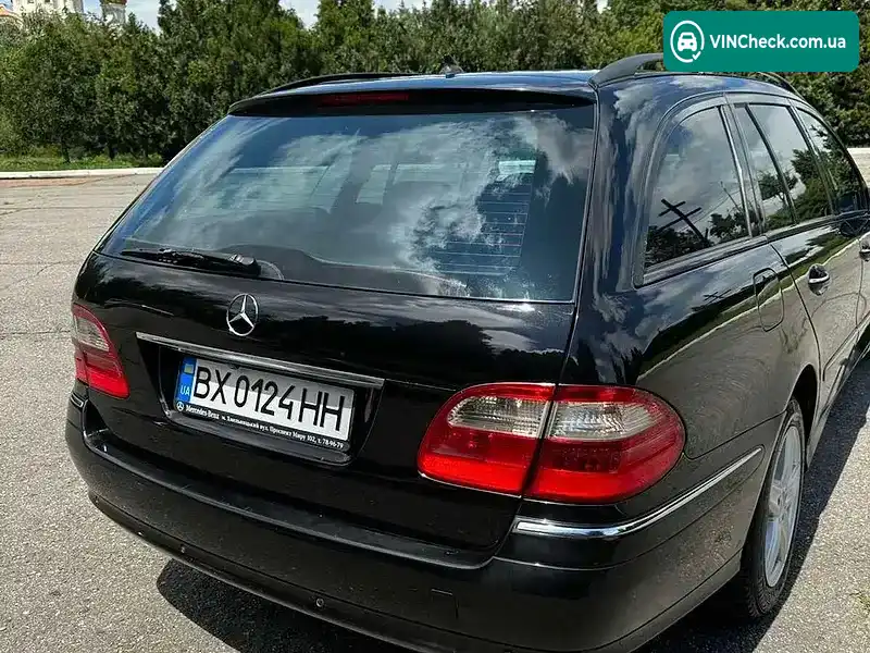 Mercedes-Benz E-Class 2005, фото з оголошення 2 з 21, VIN WDB2112061A861182