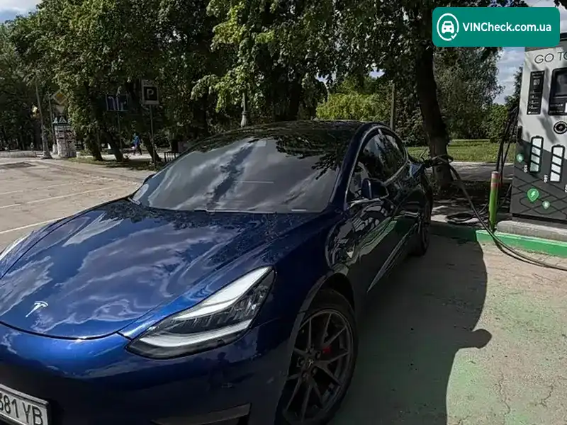 Tesla Model 3 2018, фото з оголошення 1 з 21, VIN 5YJ3E1EB1JF115238