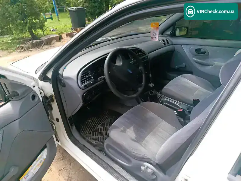Ford Mondeo 1993, фото з оголошення 2 з 4, VIN WF0AXXGBBAPC43403