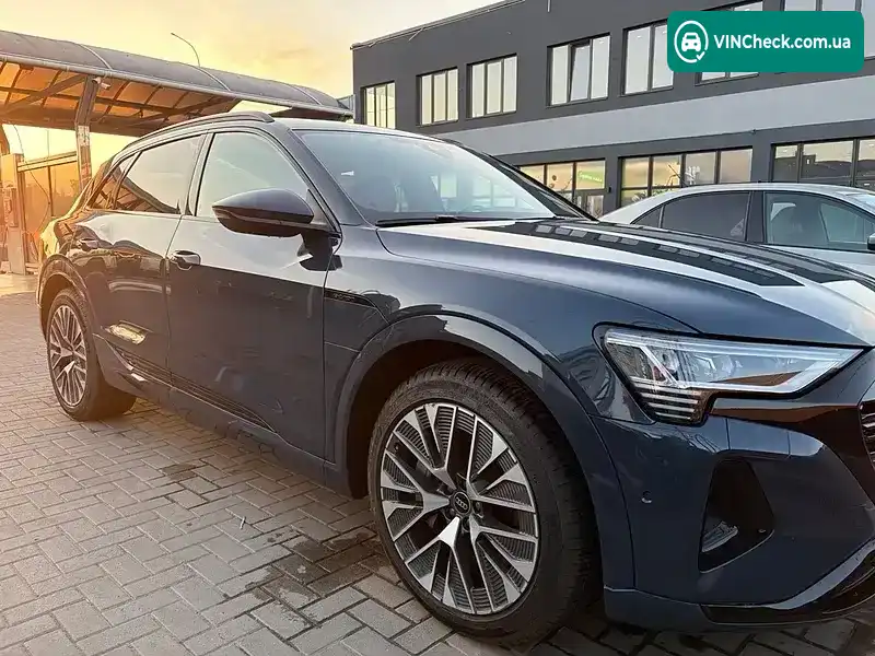 Audi Q8 e-tron 2023, фото з оголошення 2 з 11, VIN WA15AAGE0RB034820
