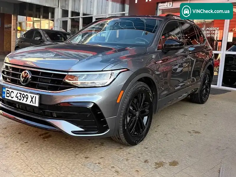 Volkswagen Tiguan 2022, фото з оголошення 2 з 8, VIN 3VV8B7AX7NM131837